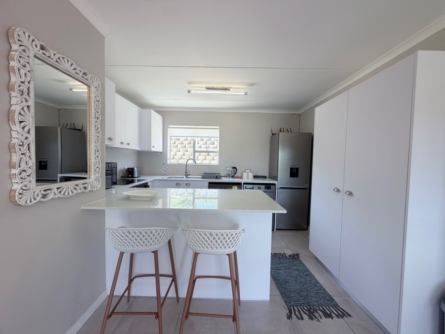 1 Bedroom Property for Sale in Bloubergstrand Western Cape